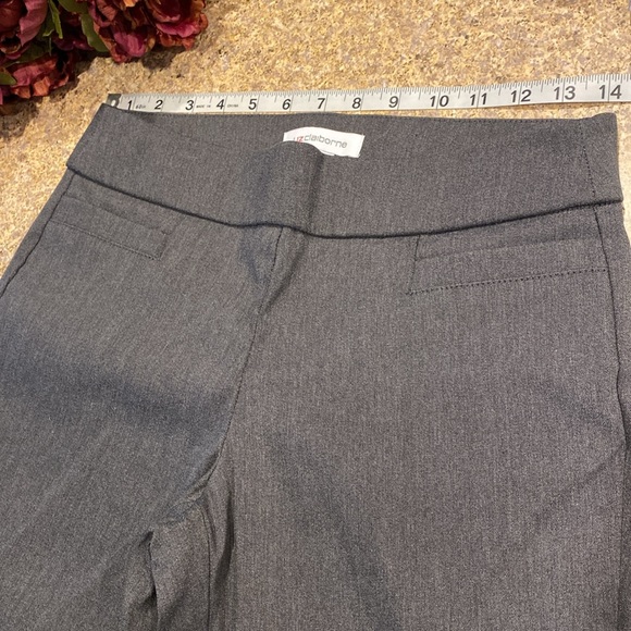 Liz Claiborne Lisa 4P Petite Pull on Gray Pants - Picture 5 of 13